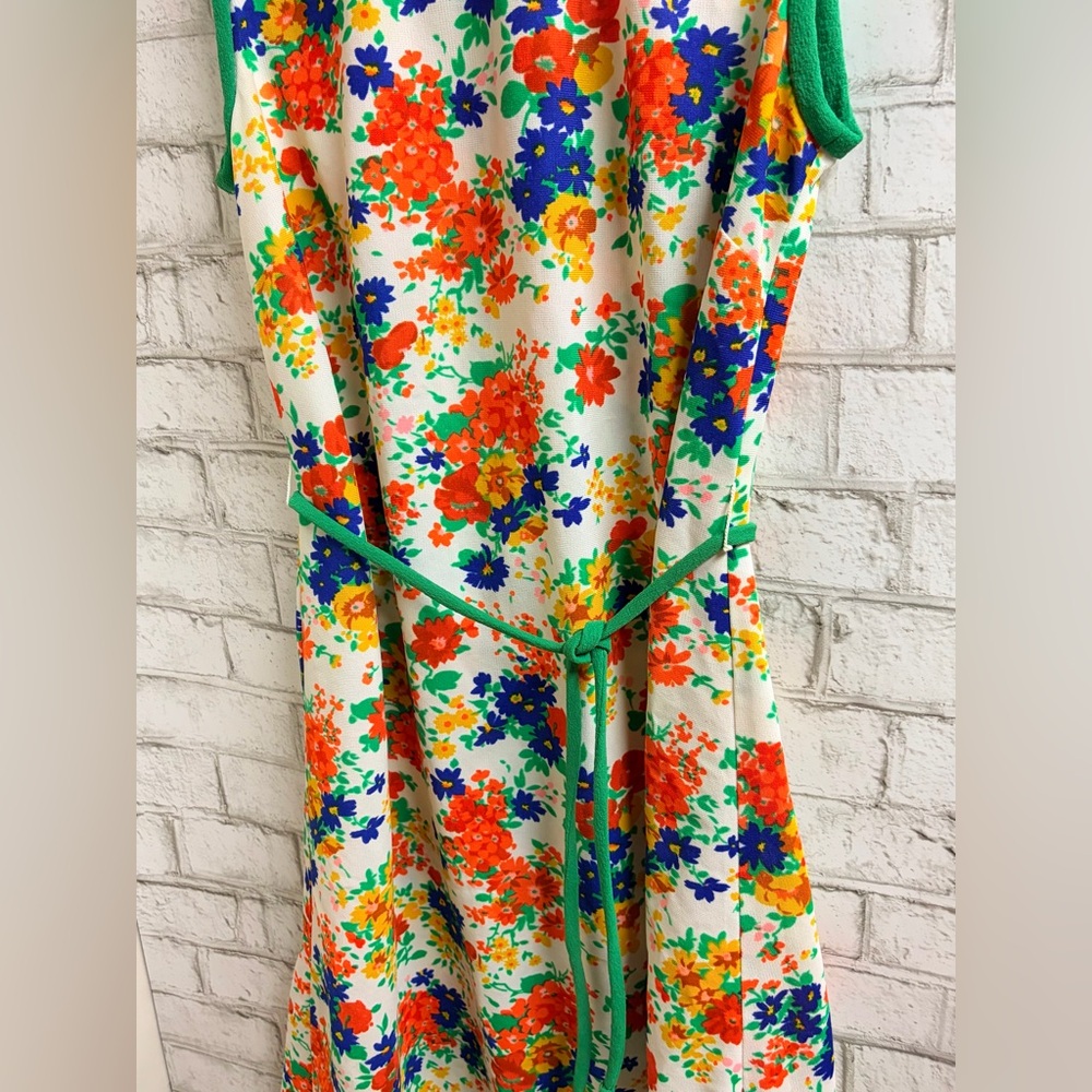 Vintage 70’s Sleeveless Floral Midi Dress with Green Trim - Picture 3 of 8